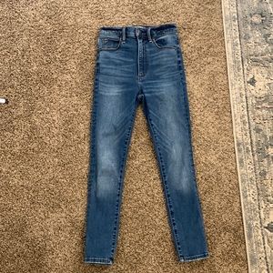 Abercrombie Ultra High Rise Super Skinny Ankle